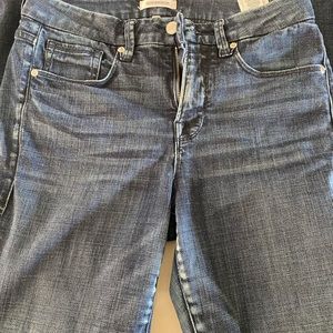 Good American Good Legs jeans